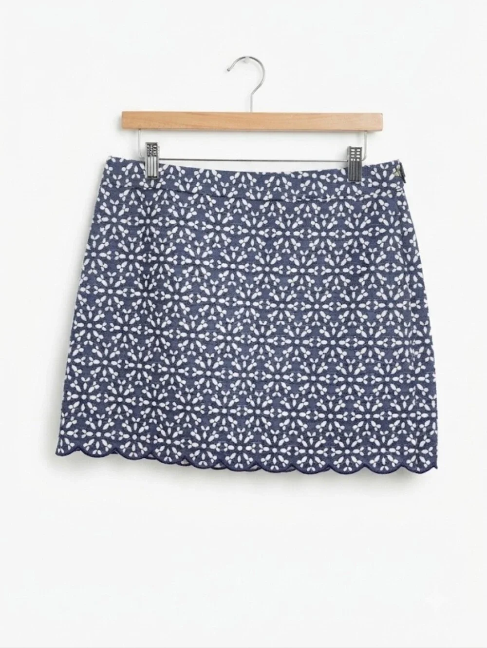 Brooks Brothers Navy and White Eyelet Mini Skirt Size 8